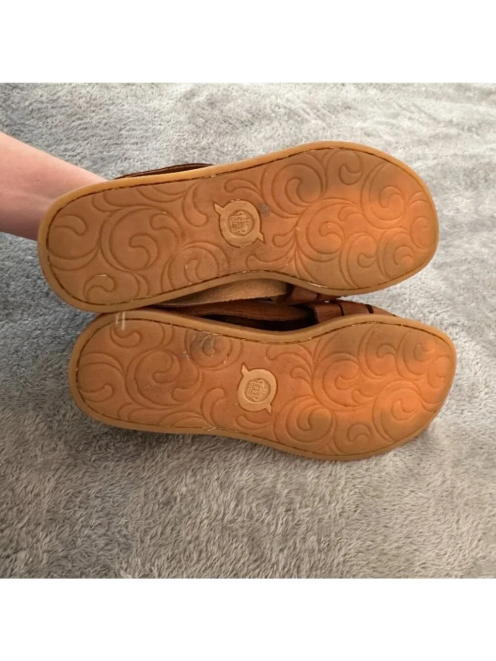 Born Iwa Sandals Womens size 6 Brown Leather Flats Shoes